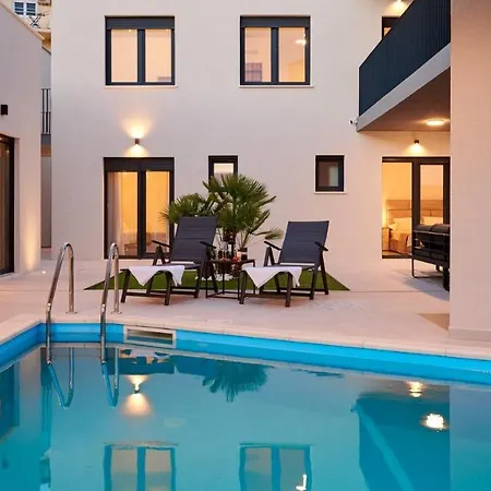 Adriastar By Maison d'hôtes 4*