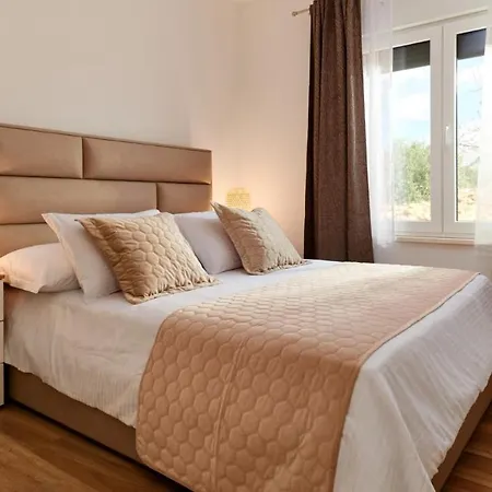 Adriastar By Дуги-Рат