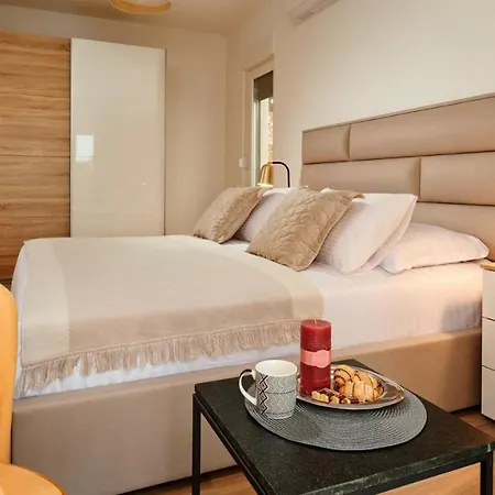 Adriastar By Гостевой дом Дуги-Рат